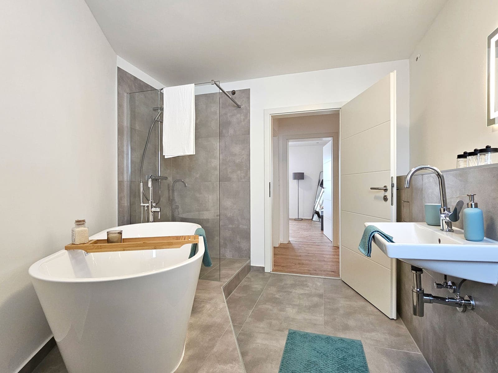 Badezimmer – Homestaging 3-Zimmer-Wohnung, Amberg