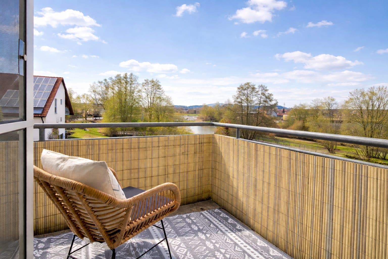 Balkon (Schlafzimmer) – Homestaging 3-Zimmer-Wohnung, Kümmersbruck