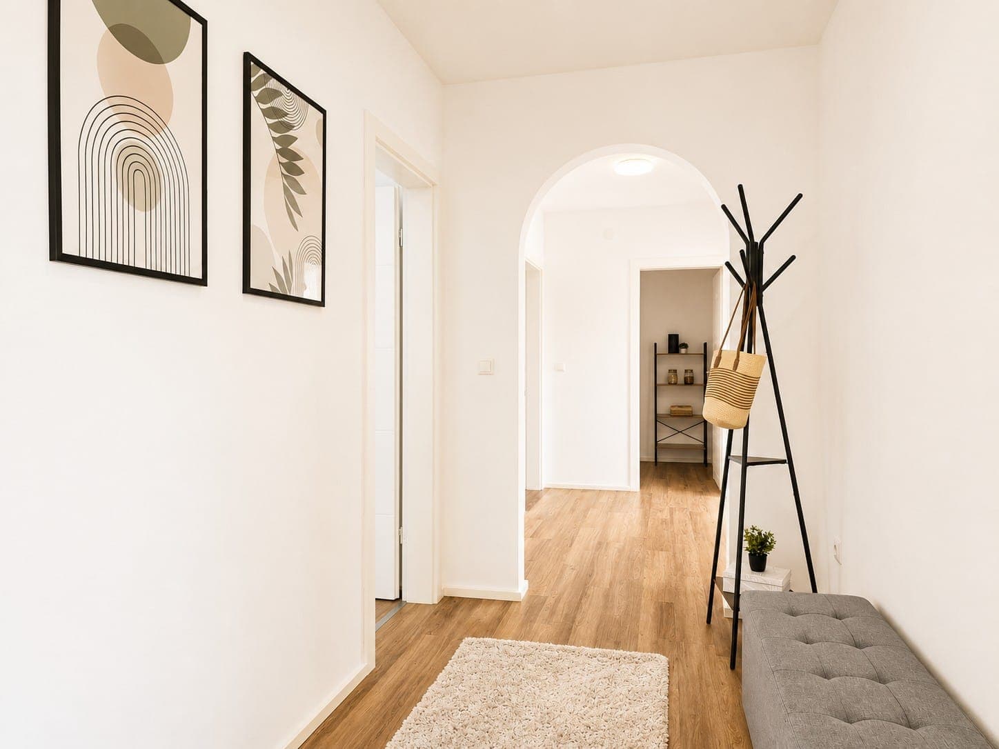 Flur – Homestaging 4-Zimmer-Wohnung, Schweinfurt