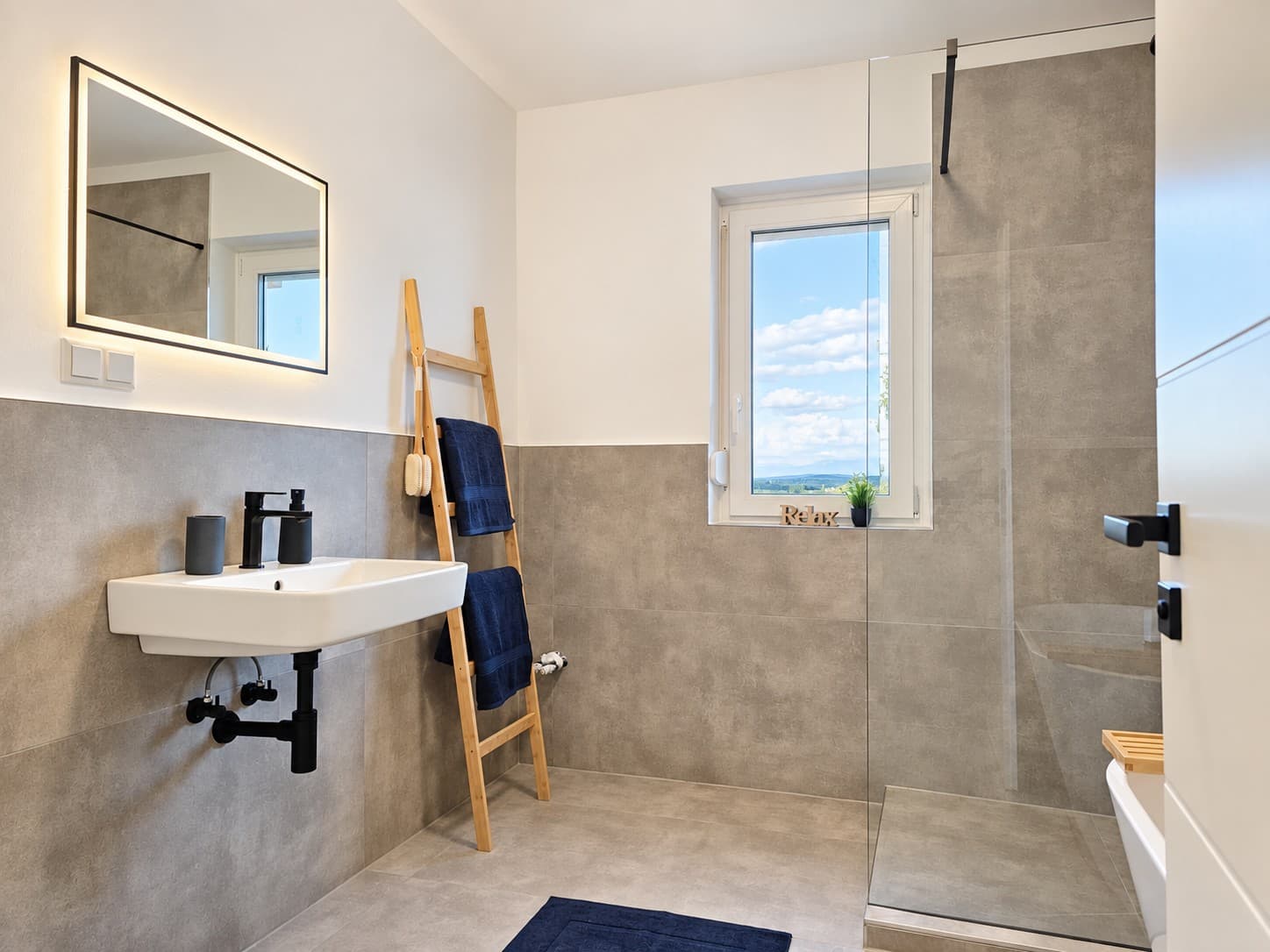 Badezimmer – Homestaging 3-Zimmer-Wohnung, Sulzbach-Rosenberg